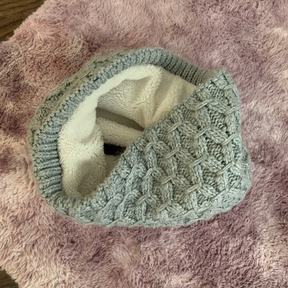 Beanie and Neck Warmer Set - Furtalk - Picture 3 of 4